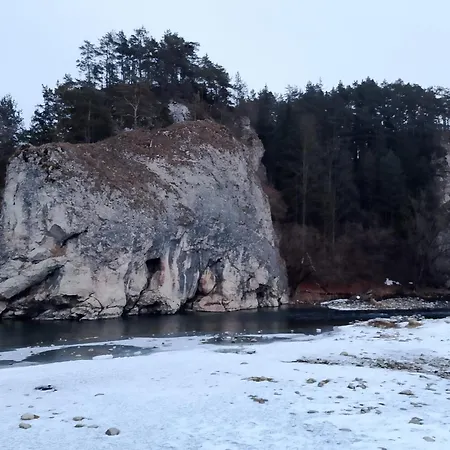 Nad Przelomem Bialki Feriehus *